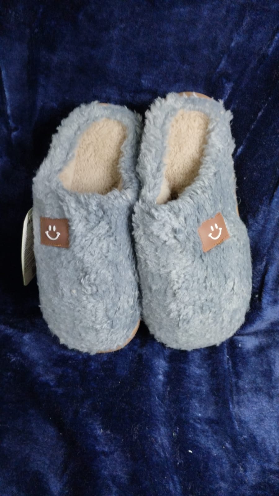 Pantufla Peluche Con Carita Feliz Almac N Rojo Vivo