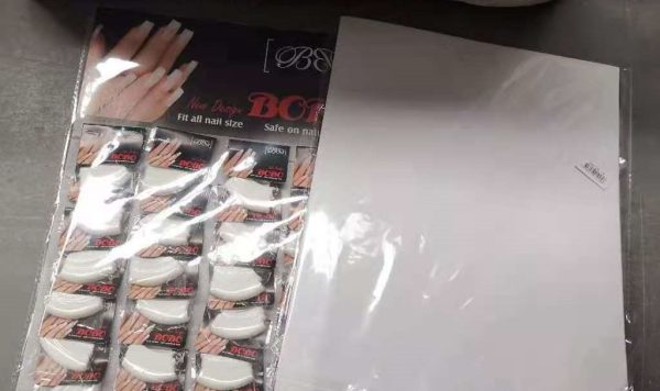 Bobo Cartón de Uñas
