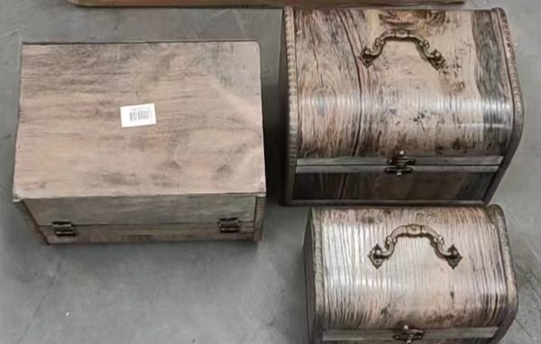 Baúl de Madera Curvo Mediano Agarradera en la Tapa