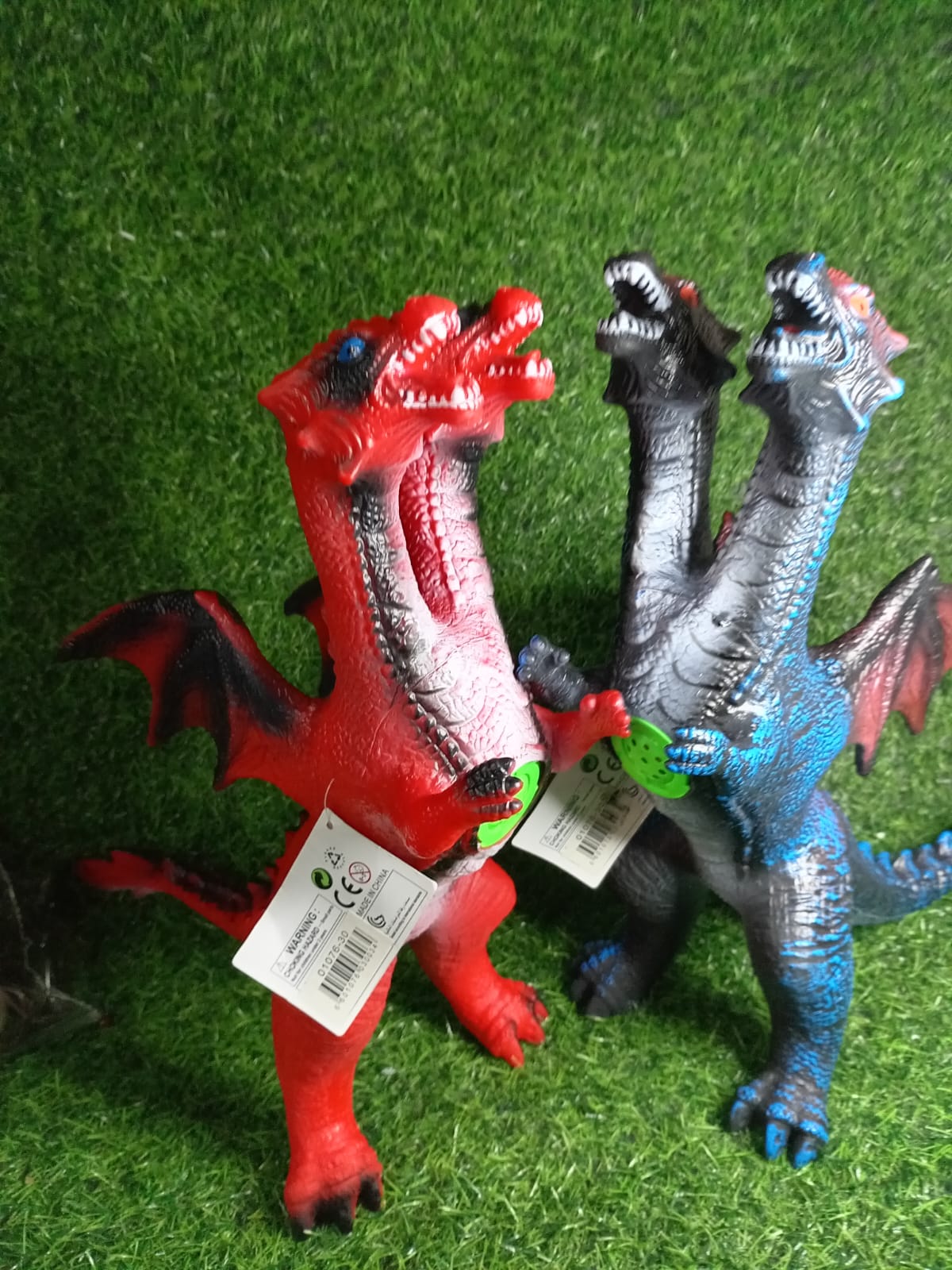 Dragón Rojo De Tres Cabezas De Juguete Dragón, Tres Cabezas