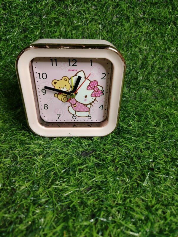 Reloj Cuadrado Kuromi - Imagen 3