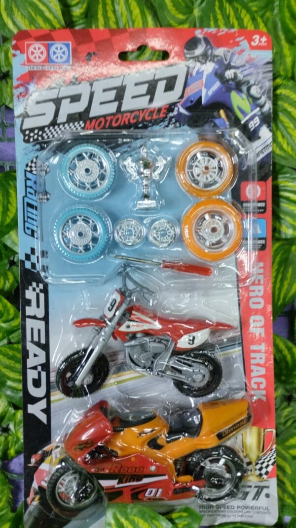 Moto Infantil Con Repuestos Y Trofeos