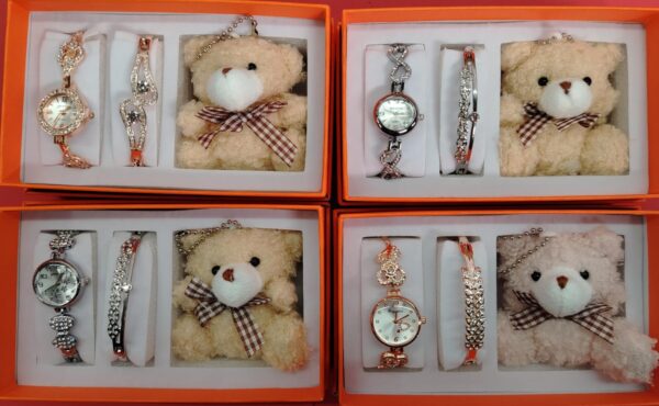Reloj De Mujer Con Pulsera Y Llavero