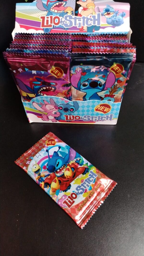 Caja Con Sobres De Tarjetas Coleccionables STITCH