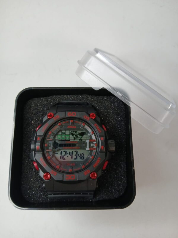 Reloj De Hombre En Caja Negra CF-432